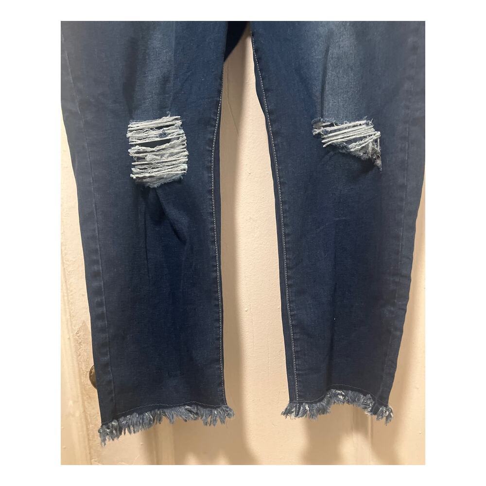 Blue Denim Distressed Raw Hem Ankle Length Jeans NWOT Size 18 - Picture 4 of 8